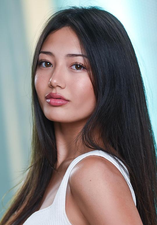 米库·玛尔提诺 Miku Patricia Martineau