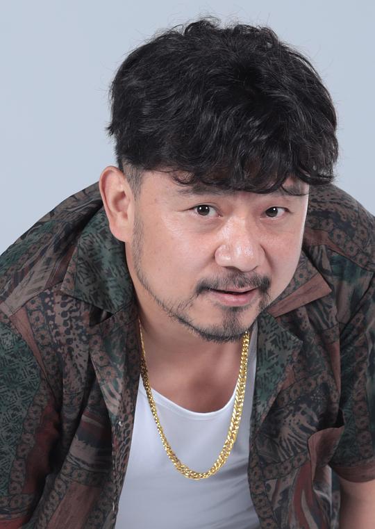 龙威 Wei Long