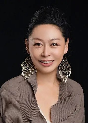 薛素珊 Cassandra See