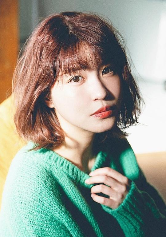 岸明日香 Asuka Kishi