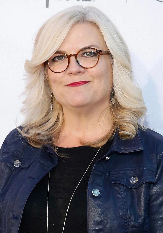 保拉·佩尔 Paula Pell