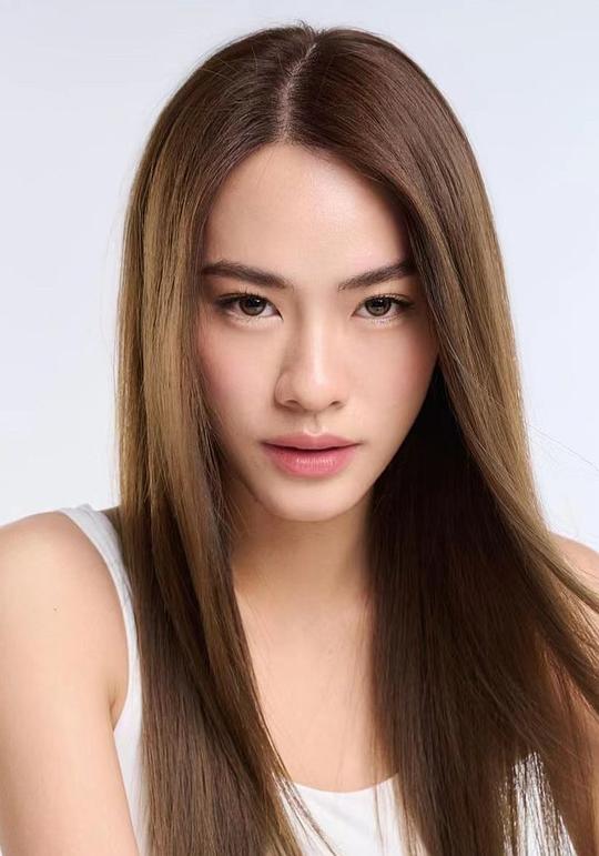 塔诵·格林尼恩 Thasorn Klinnium