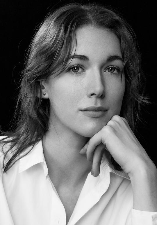 艾玛·奥康纳 Emma O'Connor