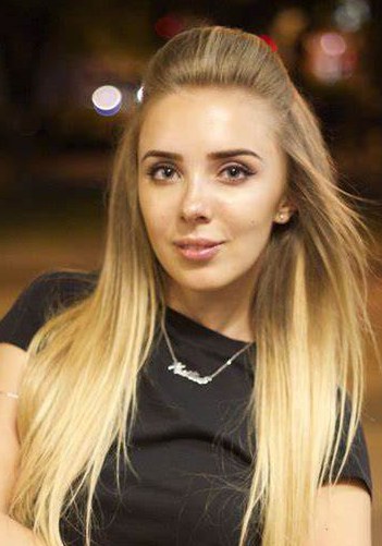 克里斯蒂娜·波利  Kristina Poli