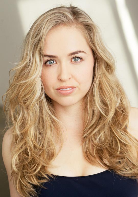 克里斯蒂娜·沃特斯 Krystyna Walters