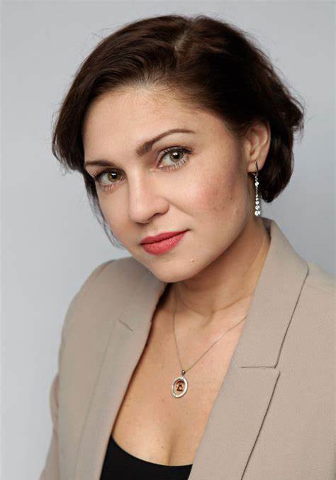 叶夫根尼娅·布迪希娜 Evgeniya Burdikhina