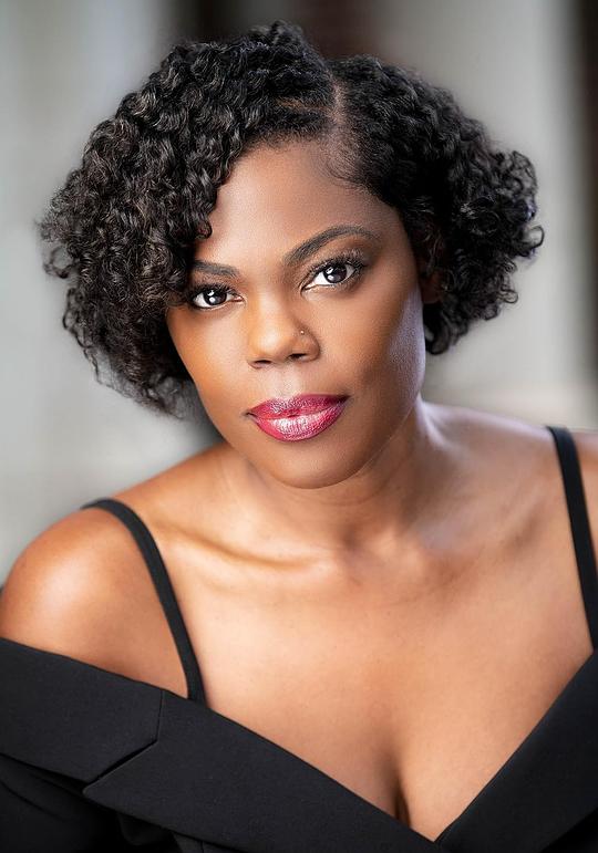 蒂芙尼·艾丽·伯吉斯 Tiffany Elle Burgess