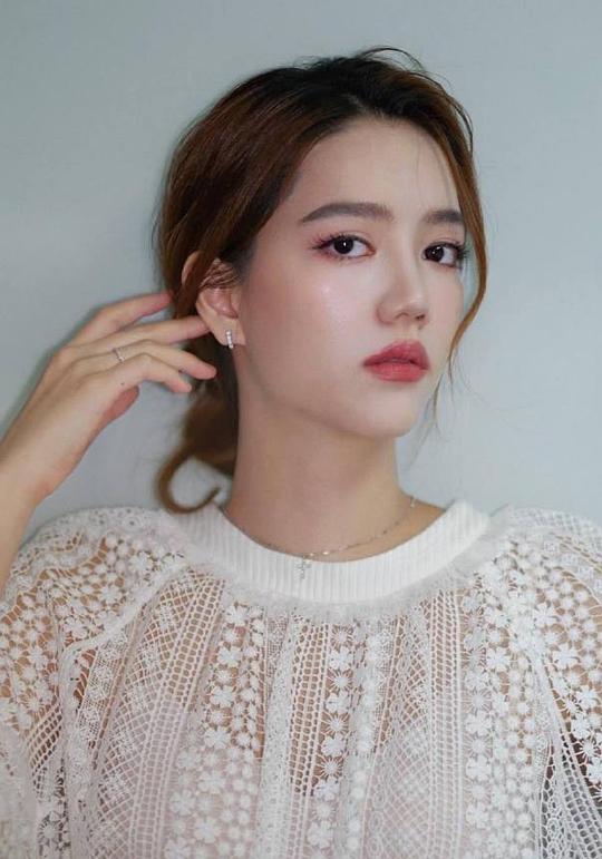 奥兰娜特·D·卡芭蕾斯 Oranate D. Caballes