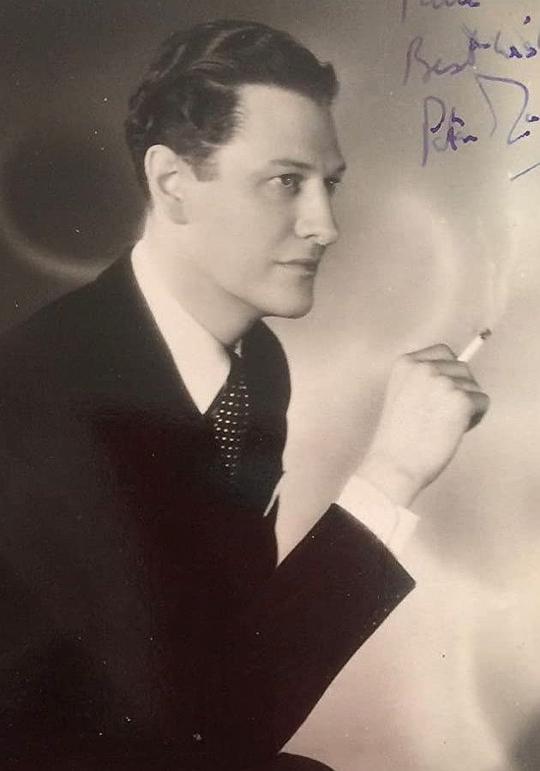 Peter Murray-Hill Peter Murray-Hill