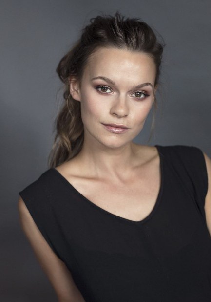 安娜玛丽·托马斯 Anna-Maree Thomas