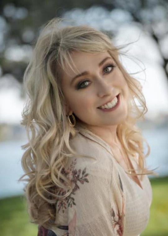 坦尼利·塔拉什基维奇 Tennille Taraszkiewicz