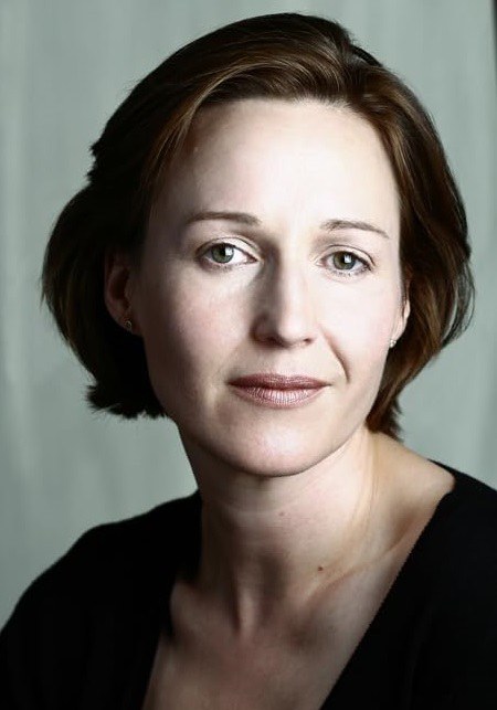 尼娜·扎瓦瑞 Nina Zavarin