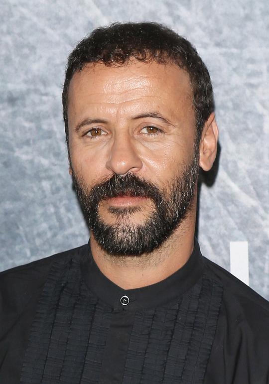 阿里·苏莱曼 Ali Suliman