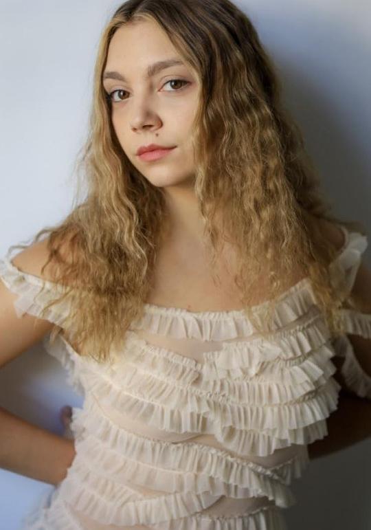 莱西·多佛 Lacey Dover