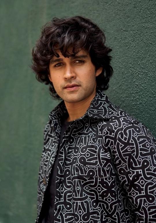 卡兰维尔·马尔霍特拉 Karanvir Malhotra