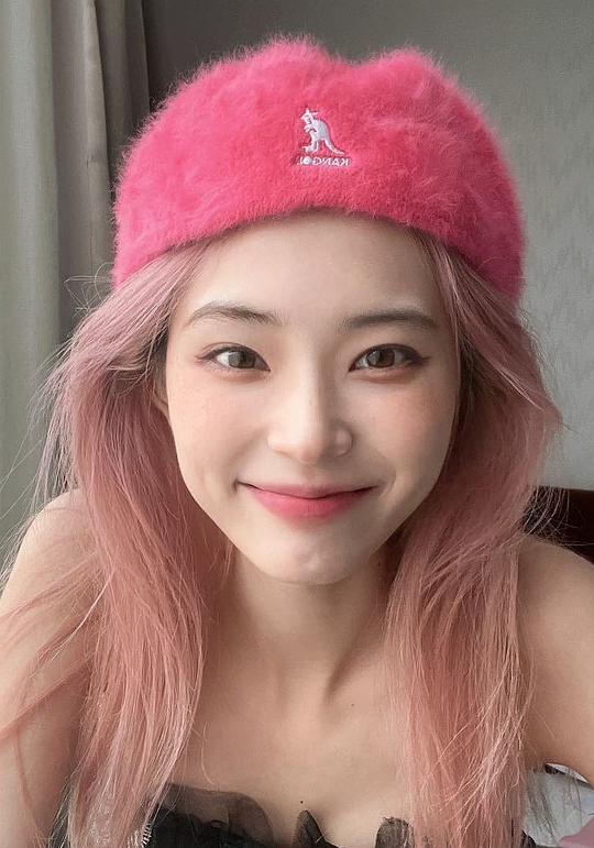 钟晨瑶 Chenyao Zhong