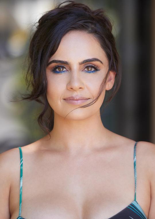 尼希·穆尼希 Nishi Munshi