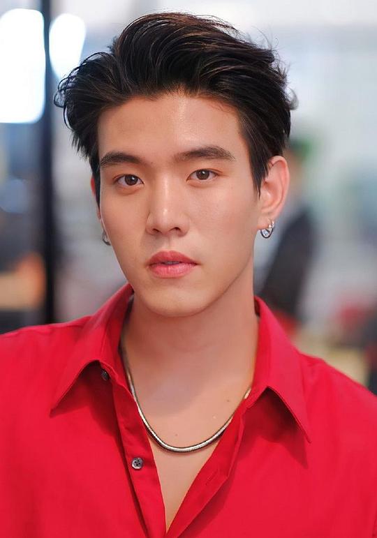 甘·铁欧苏皖 Gun Tieosuwan