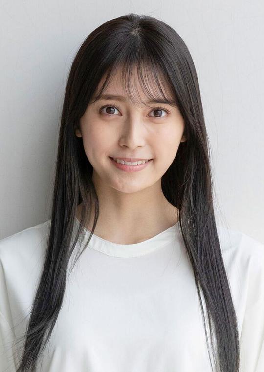 小山璃奈 Rina Koyama