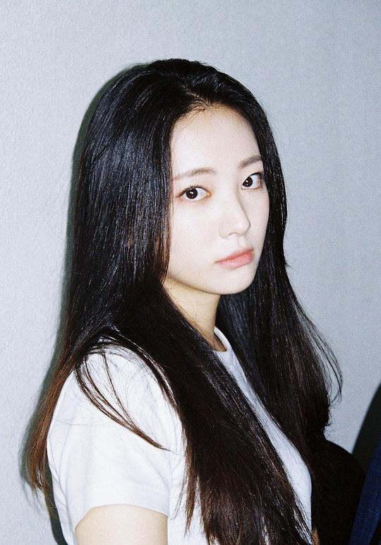 郑智优 Ji Woo Jung