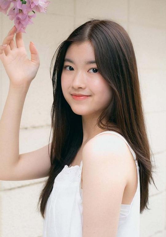 普丽茶亚·萨兰纳可 Purichaya Saranark