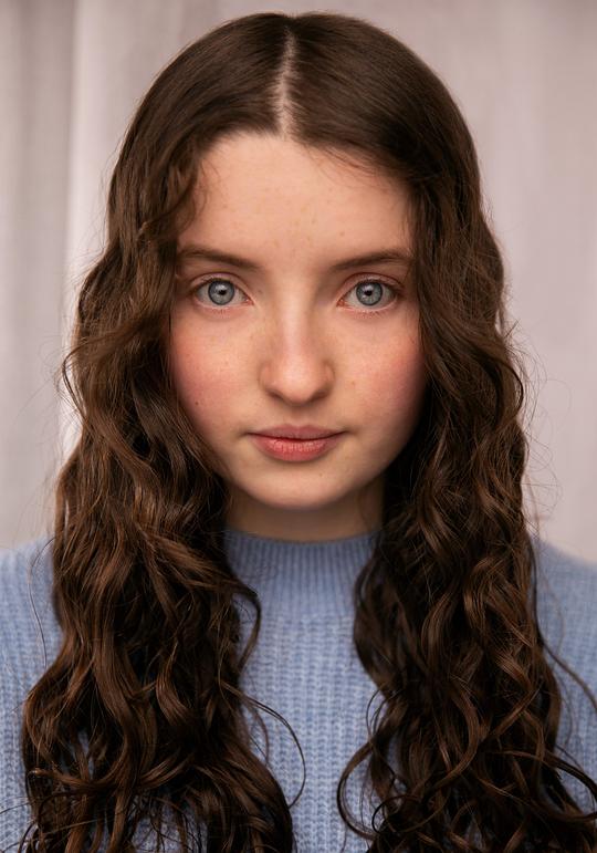 露西·哈莉黛 Lucy Halliday