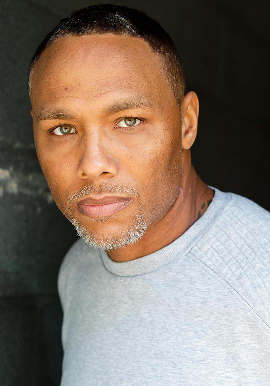 杰里米·以赛亚·厄尔 Jeremy Isaiah Earl