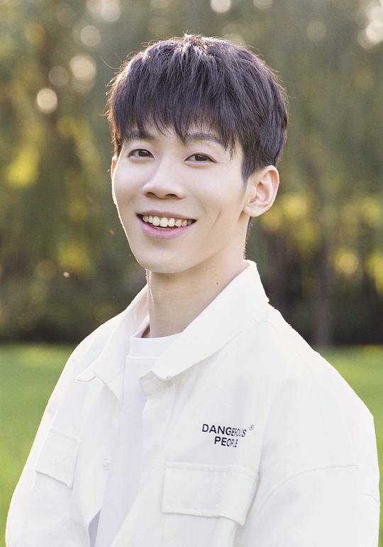 刘杰毅 Jieyi Liu