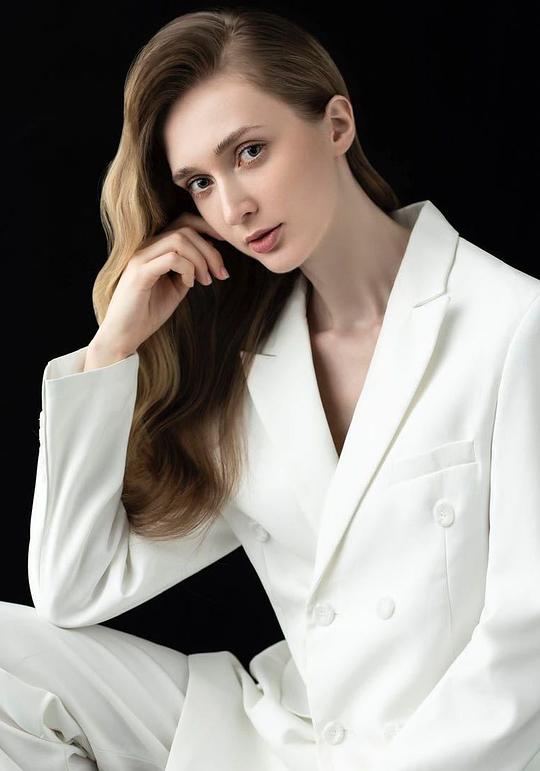 莲娜 Kazakova Elena