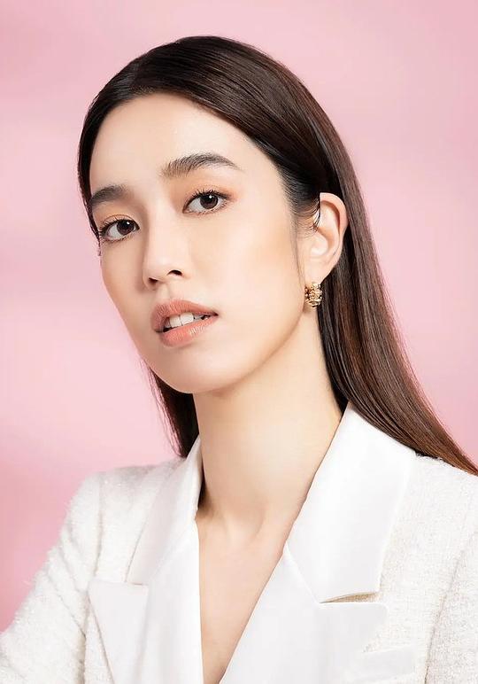 陈庭妮 Annie Chen