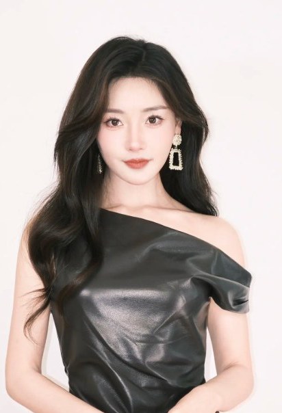 孟璐 Lu Meng