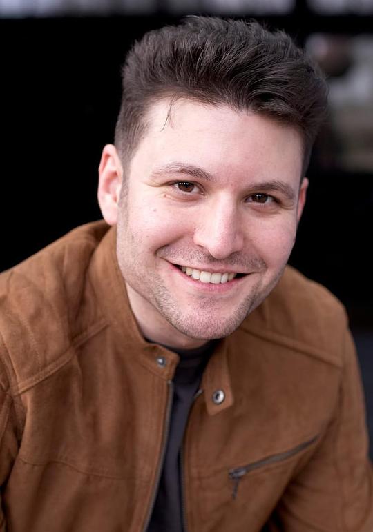 穆斯塔法·库祖克 Mustafa Kuzucu