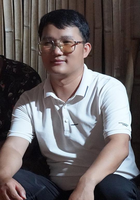 李成龙 Chenglong Li