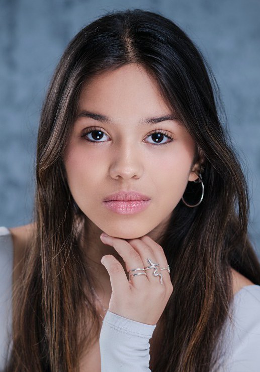 伊莎贝拉·维亚尔巴 Isabella Villalba
