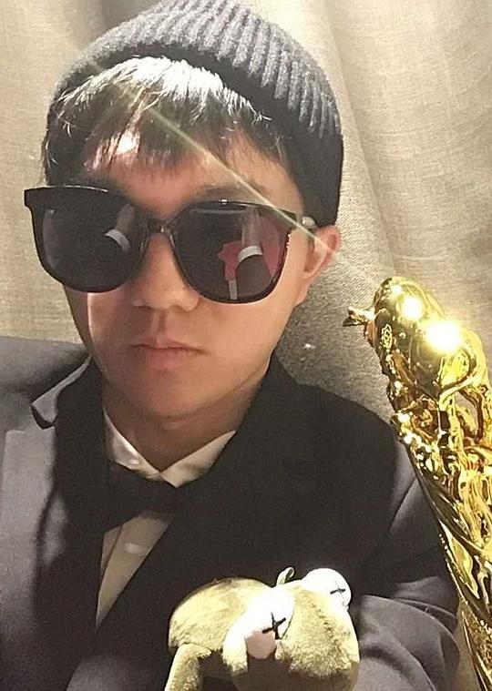 翁振威