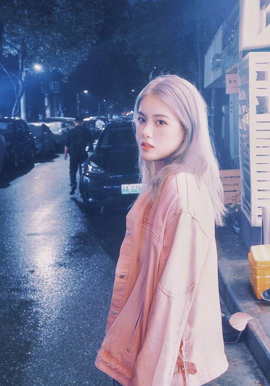 王胡欣雅 Huxinya Wang