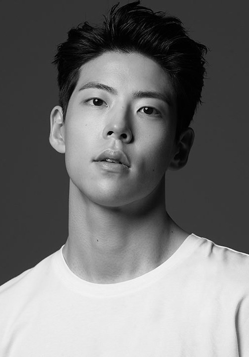 崔佑成 Woo-sung Choi