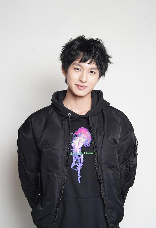 张轩瑜 Xuanyu Zhang