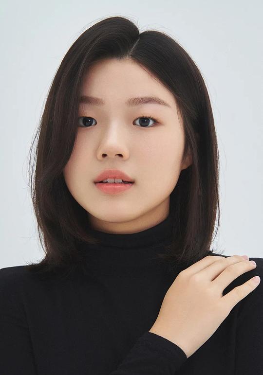 申艺书 Ye-Seo Shin