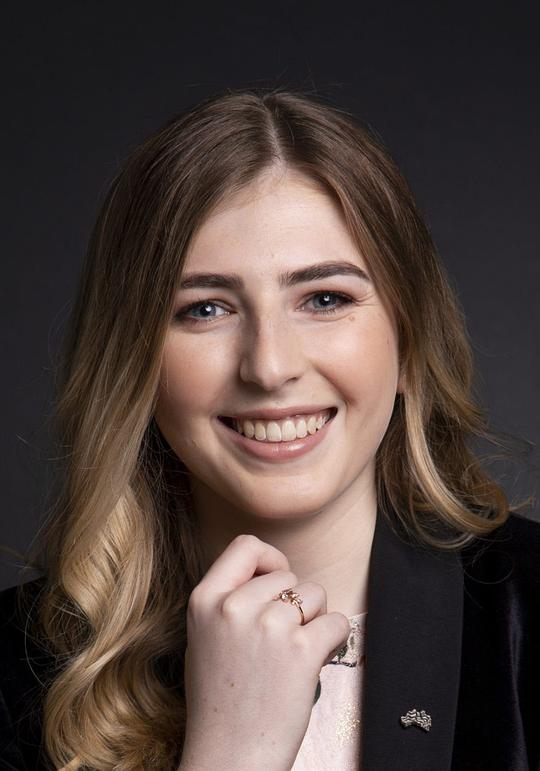 乔琪·斯通 Georgie Stone