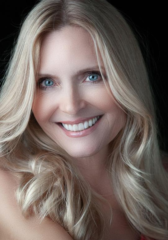 Elizabeth Gast Elizabeth Gast