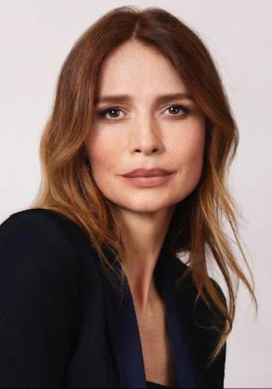 莎佛朗·布洛斯 Saffron Burrows