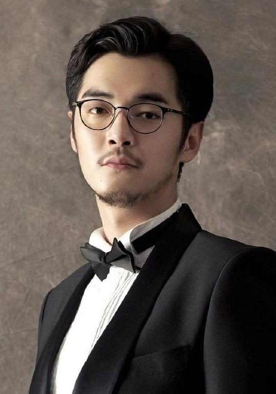 金世佳 Shijia Jin