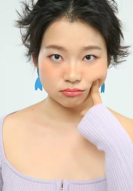 李玲 Ling Li