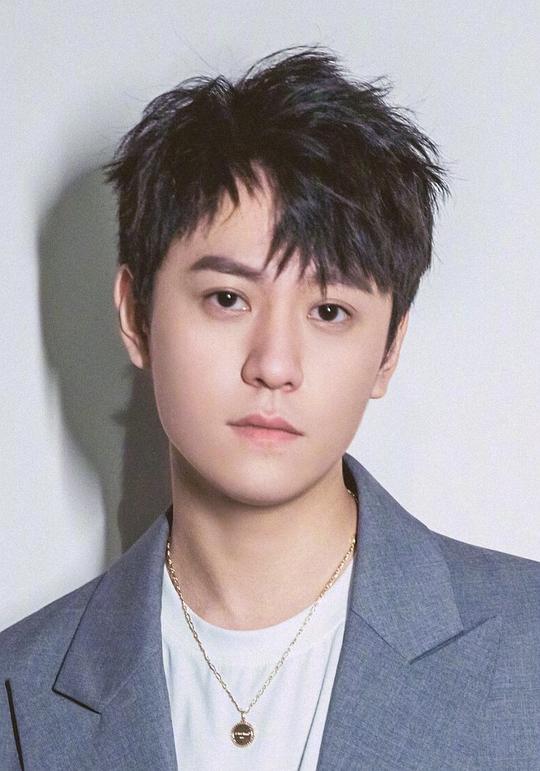 秦俊杰 Junjie Qin