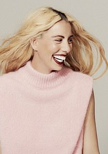 艾丽·派佩 Elle Piper