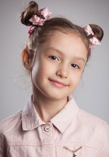 莉莎·伊兹马伊洛娃 Liza Izmaylova