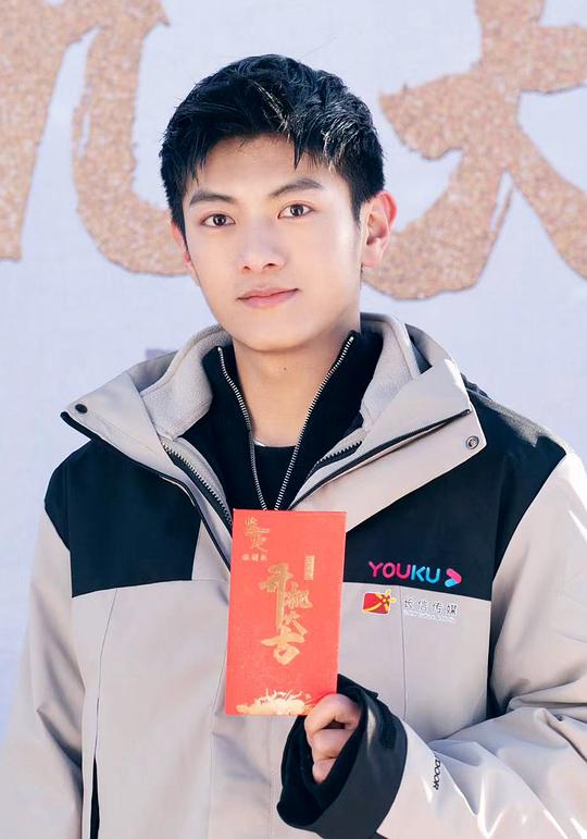 乔冠臻 Guanzhen Qiao