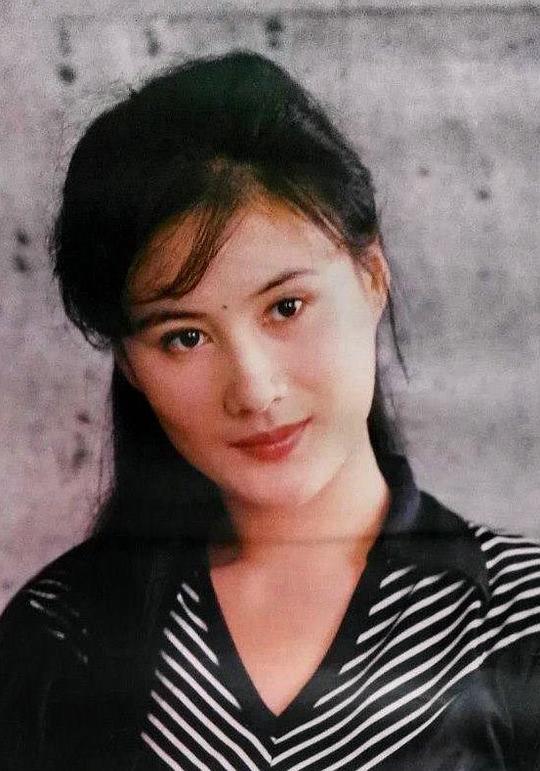 凌慧 Hui Ling