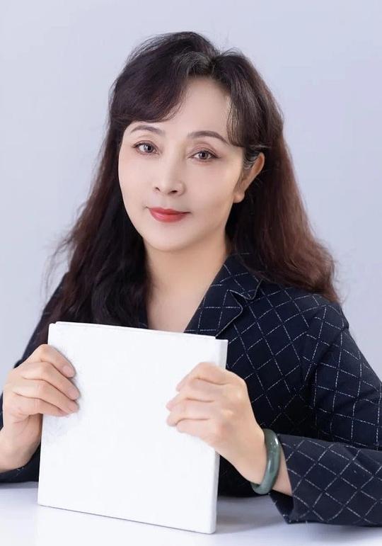 张芬 Fen Zhang